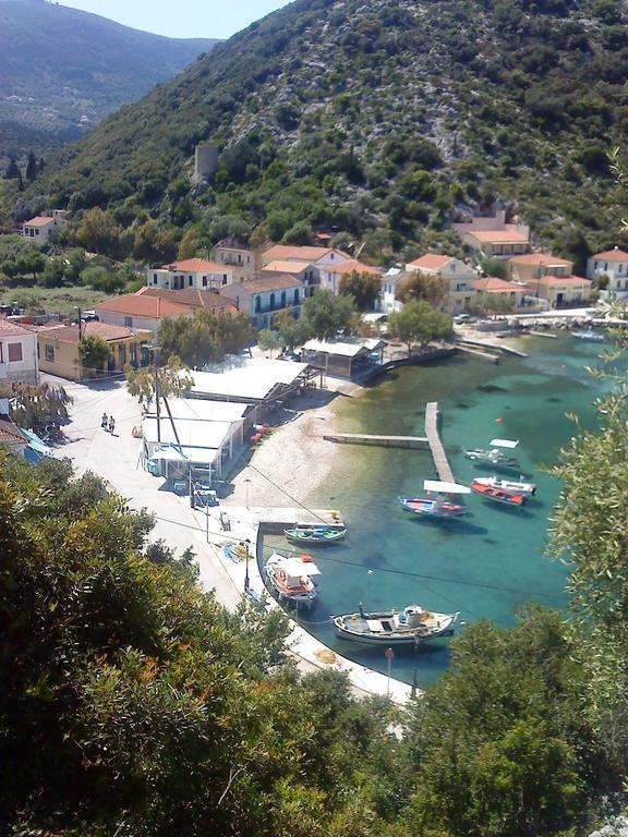 Hotel Nostos Frikes Экстерьер фото