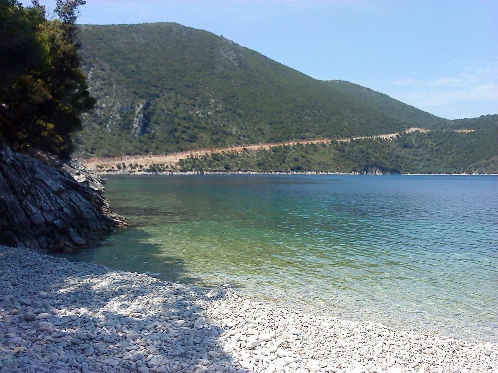 Hotel Nostos Frikes Экстерьер фото